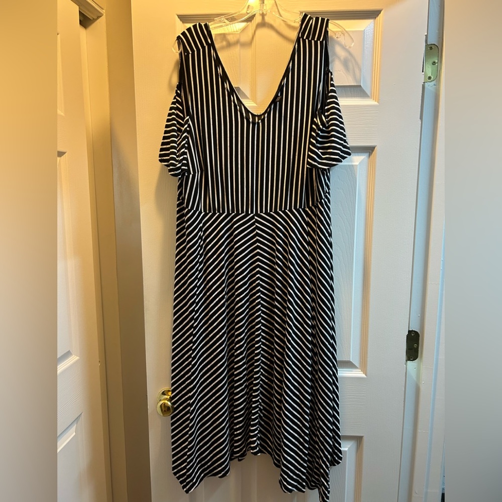 Lane Bryant Black White Stripe Knit Dress Cold Shoulder 18/20